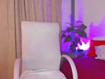 Ginna_Parcker Chaturbate stream image from May 13, 2025