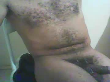 Beezobb Chaturbate stream image from May 13, 2025