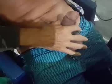 Varaotop Chaturbate stream image from May 13, 2025