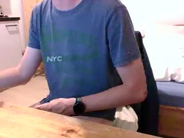 Ben0412 Chaturbate stream image from May 13, 2025