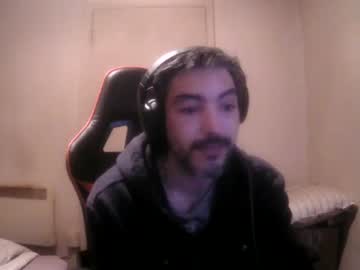 Britishozzy Chaturbate stream image from May 13, 2025