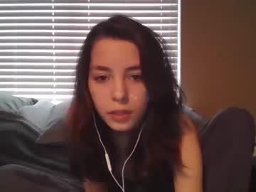 J4m1eluv Chaturbate stream image from May 13, 2025