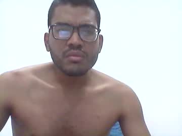 Danielrom28 Chaturbate stream image from May 13, 2025