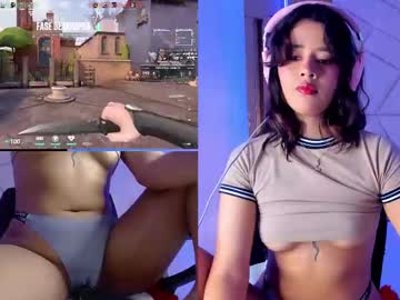 Evelynluxye Chaturbate stream image from May 14, 2025