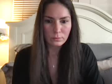Chelsealuxe Chaturbate stream image from May 14, 2025