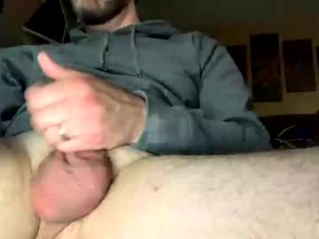 J22looks Chaturbate stream image from May 14, 2025