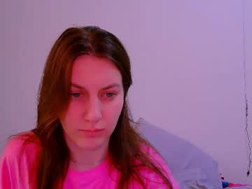 Hinakiri Chaturbate stream image from May 14, 2025