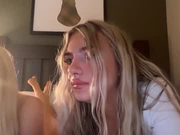 Alliesutton Chaturbate stream image from May 14, 2025