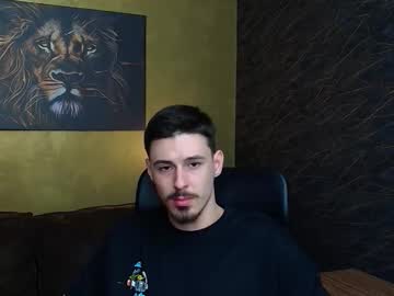 Enzorace Chaturbate stream image from May 14, 2025