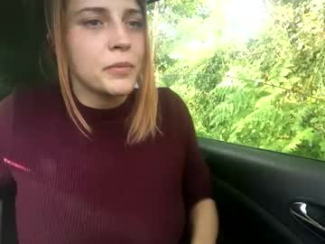 Chellybum28 Chaturbate stream image from May 14, 2025
