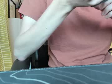 Madmonkeyman10 Chaturbate stream image from May 14, 2025