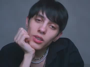 Oli_Vers Chaturbate stream image from May 14, 2025