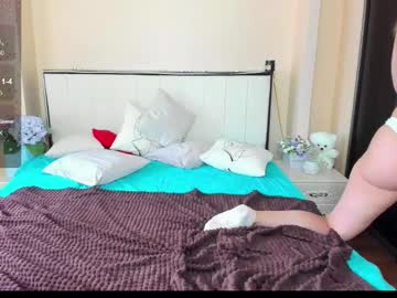 Perfectjulia Chaturbate stream image from May 14, 2025