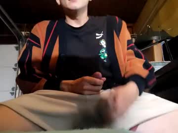 Blueyeswhitedick Chaturbate stream image from May 14, 2025