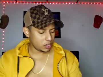 Clayner25 Chaturbate stream image from May 14, 2025