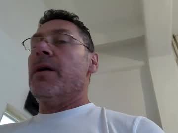 Lecsucsi Chaturbate stream image from May 14, 2025