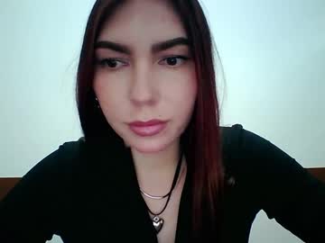 Ambershine_ Chaturbate stream image from May 14, 2025
