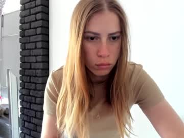 Amelia_Gold9 Chaturbate stream image from May 14, 2025