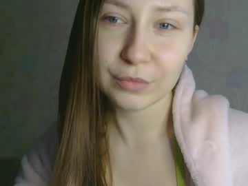 Caroline_Kiss_ Chaturbate stream image from May 14, 2025