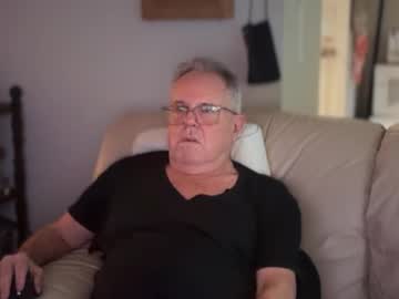 Dadyc2c Chaturbate stream image from May 14, 2025