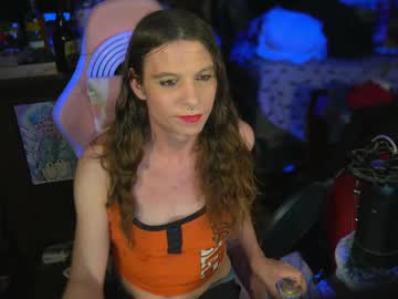 Gonzonerdgirl Chaturbate stream image from May 14, 2025
