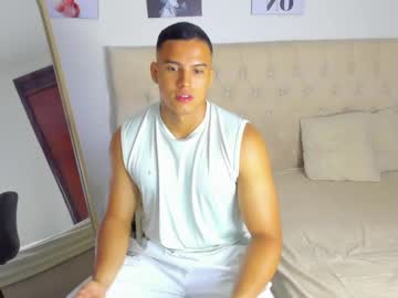 Areslevi Chaturbate stream image from May 14, 2025