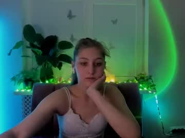 Aurorablis Chaturbate stream image from May 14, 2025