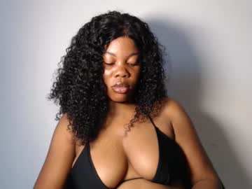 Sexy__Milla Chaturbate stream image from May 14, 2025