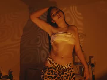 Thelacey Chaturbate stream image from May 14, 2025
