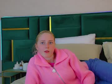 Lexireadway Chaturbate stream image from May 14, 2025