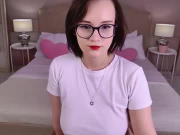 Stellawills Chaturbate stream image from May 14, 2025