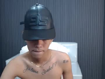 Dey_Skinnyboyx18 Chaturbate stream image from May 14, 2025