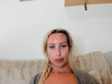 Missy_Matrix Chaturbate stream image from May 14, 2025