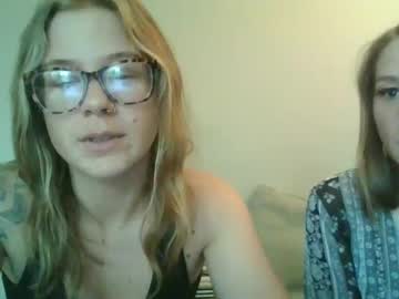 Milfnextdoor2025 Chaturbate stream image from May 14, 2025
