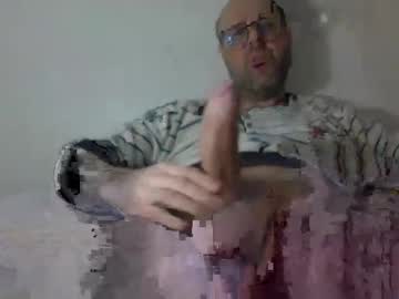 Alrue1 Chaturbate stream image from May 14, 2025