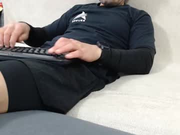 Asshunnter Chaturbate stream image from May 14, 2025