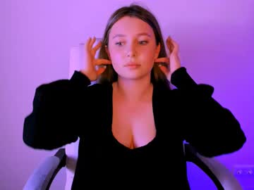 Laura_Benson Chaturbate stream image from May 14, 2025