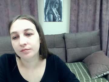 Lilybutterfly1212 Chaturbate stream image from May 14, 2025
