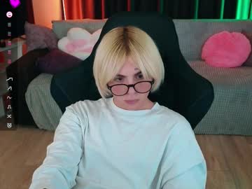 Maxvice Chaturbate stream image from May 14, 2025