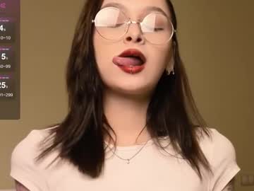 Sibleygloss Chaturbate stream image from May 14, 2025