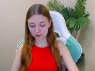 Vivien_Leight Chaturbate stream image from May 14, 2025
