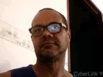 Heistt Chaturbate stream image from May 14, 2025