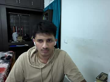 Hohowis999 Chaturbate stream image from May 14, 2025