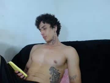 Honey_Darcy Chaturbate stream image from May 14, 2025