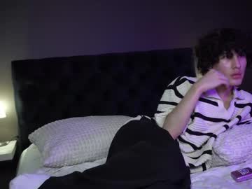 Fains_ Chaturbate stream image from May 14, 2025