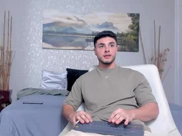 Simon_Teixeira Chaturbate stream image from May 14, 2025