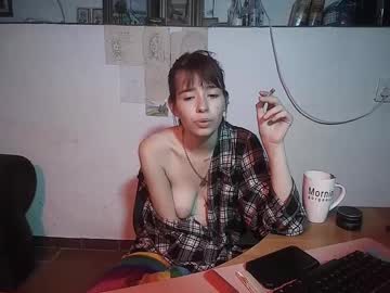 Theholyt Chaturbate stream image from May 14, 2025