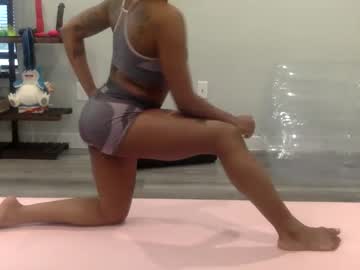 Tineebadass Chaturbate stream image from May 14, 2025