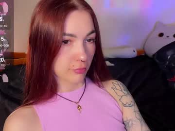 Anniemellow Chaturbate stream image from May 14, 2025