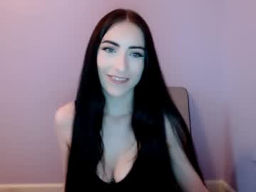 Xemilyxalicex Chaturbate stream image from May 14, 2025